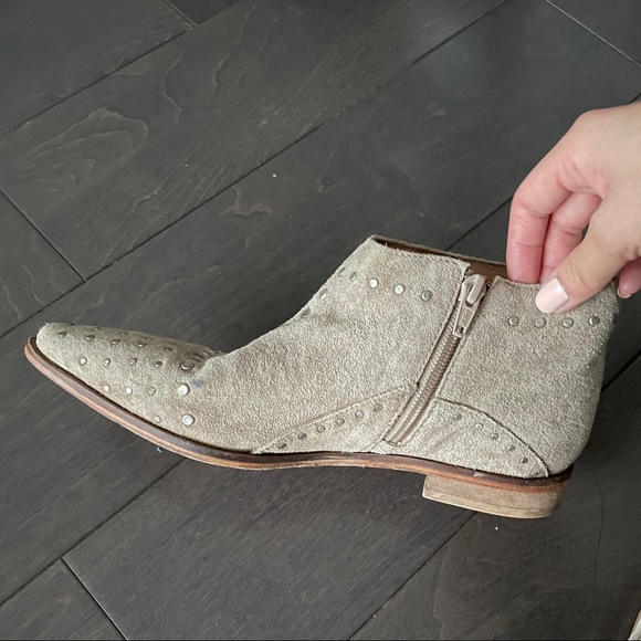 Free People suede ankle boots (like new) - Picture 1 of 6